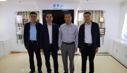 市卫计委主任谢强带队拜会钟南山院士