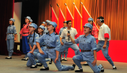 市三医院举办“纪念中国抗日战争胜利  暨世界反法西斯战争胜利70周年”歌咏比赛