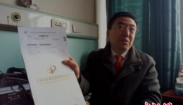 成都一外科医生获23项专利 成“刀尖上的发明家”