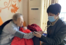 同心抗疫｜疫情期间难出门 暖心后医疗服务送上门