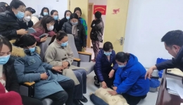 市三医院对口支援得荣县人民医院医疗队开展得荣县乡镇骨干暨乡村医生培训