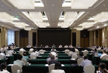 新冠肺炎疫情防控四川工作组来川指导督导并召开工作会商会 黄强主持 余艳红讲话